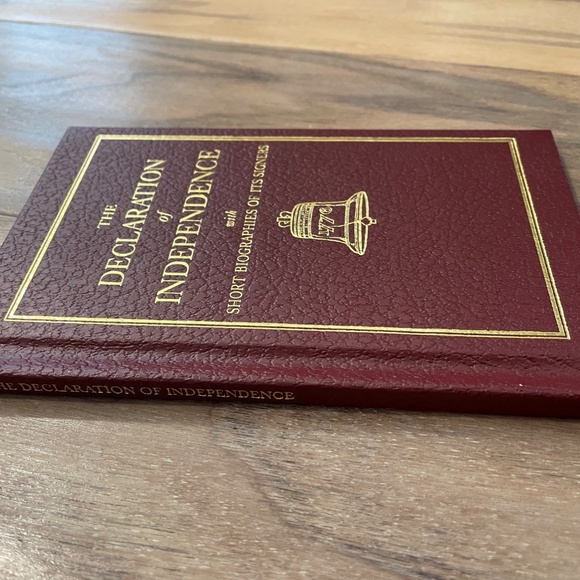 New "The Declaration of Independence" Hardcover Book - Picture 3 of 4